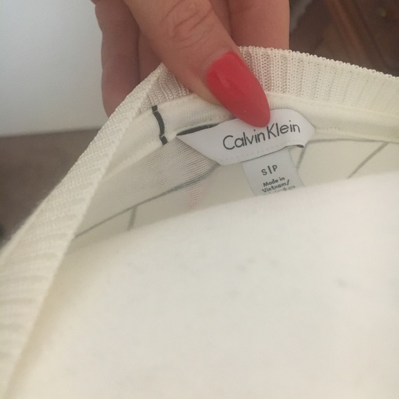 Calvin Klein White Blouse with Asymmetrical Design - Picture 3 of 4